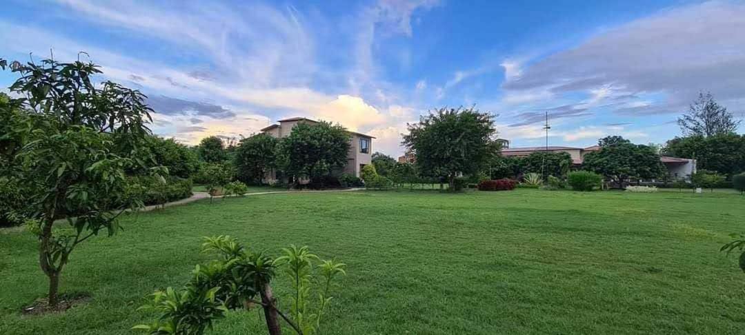 Sunday Alaya Corbett Villa Ramnagar  Exterior photo